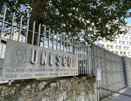 UNESCOパリ本部正面玄関